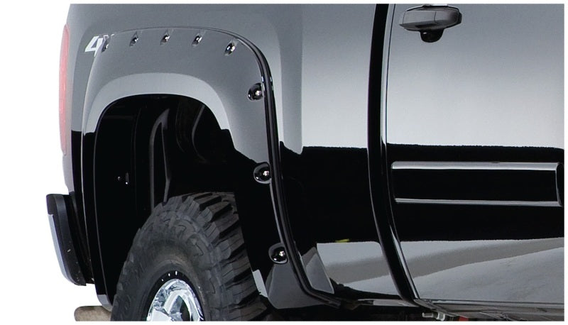 Bushwacker 07-13 Chevy Silverado 1500 Fleetside Pocket Style Flares 2pc 69.3in Bed - Black